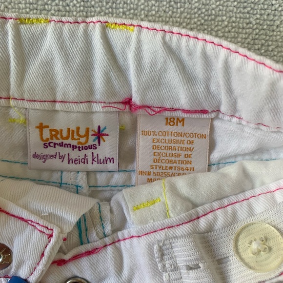 TRULY SCRUMPTIOUS BY HEIDI KLUM-LIKE NEW! Short outfit PINK/white 18M - Picture 5 of 6